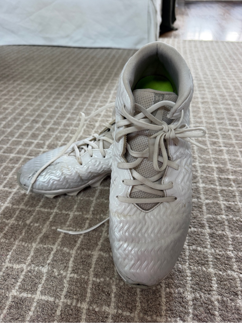 Under Armour White and Green Athletic Shoe